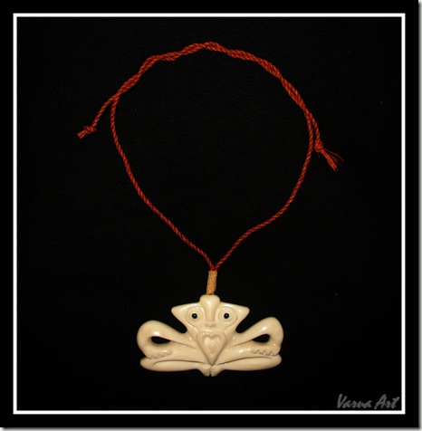 pendentif tiki-Audrey de Varua art-sculpture polynésienne-www.wonderful-art.fr