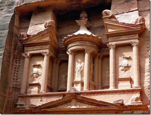 Petra-Tresor-Detail-façade-www.wonderful-art.fr