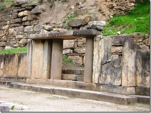 Chavin_de_Huantar_Portico_de_las_Falconidas_chanvin mère des civilisations andines_civilisation précolombienne_www.wonderful-art.fr