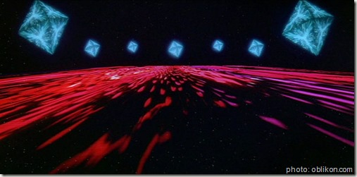 2001_odysée de lespace-kubrick-entree_monolithe