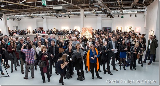 Concours Art&Care, sous la co-présidence d’Olivier Picasso et du Dr Georges Rodesch. Le Prix Philips-Arstper, a été décerné  par les dirigeants de Philips & Artsper à Hélène Goddyn pour son Mandala Humain "Mystique", le 2 avril 2015 au Palais de Tokyo, Paris. 