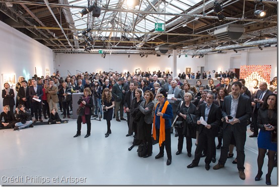 Concours Art&Care, sous la co-présidence d’Olivier Picasso et du Dr Georges Rodesch. Le Prix Philips-Arstper, a été décerné  par les dirigeants de Philips & Artsper à Hélène Goddyn pour son Mandala Humain "Mystique", le 2 avril 2015 au Palais de Tokyo, Paris. 