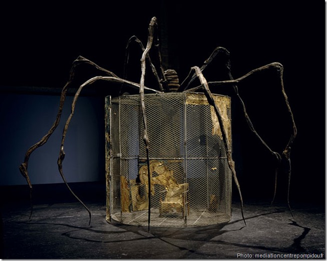 spider Acier, tapisserie, bois, verre, tissu, argent, or et os, 445 x 666 x 518 cm